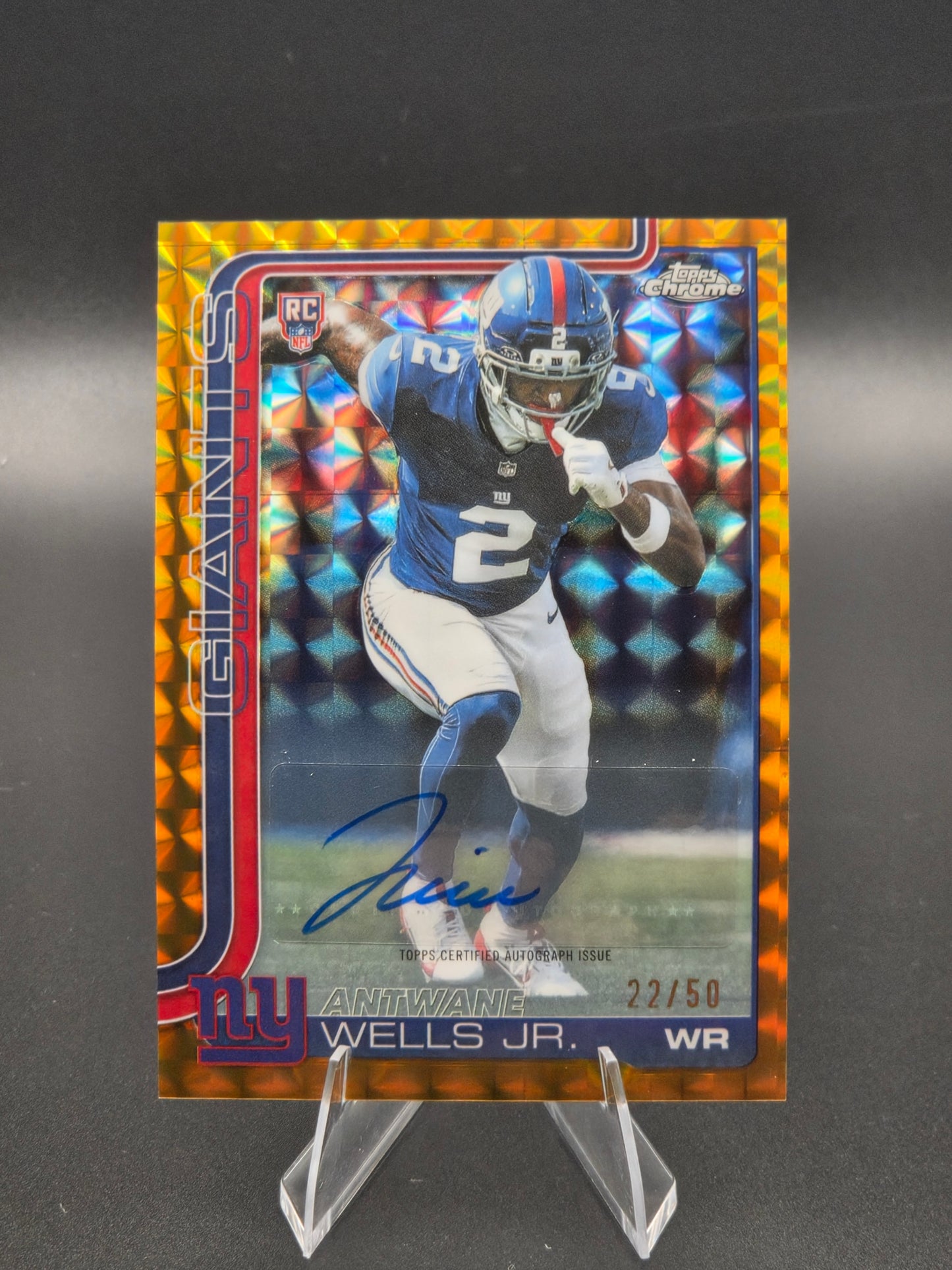 2025 Topps Chrome Antwane Wells Jr. Gold Geometric Refractor Rookie Autograph 22/50 #RA-AW New York Giants